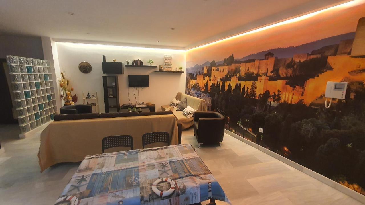 מאלגה Lyrioshomes Apartamentos Los Treboles מראה חיצוני תמונה
