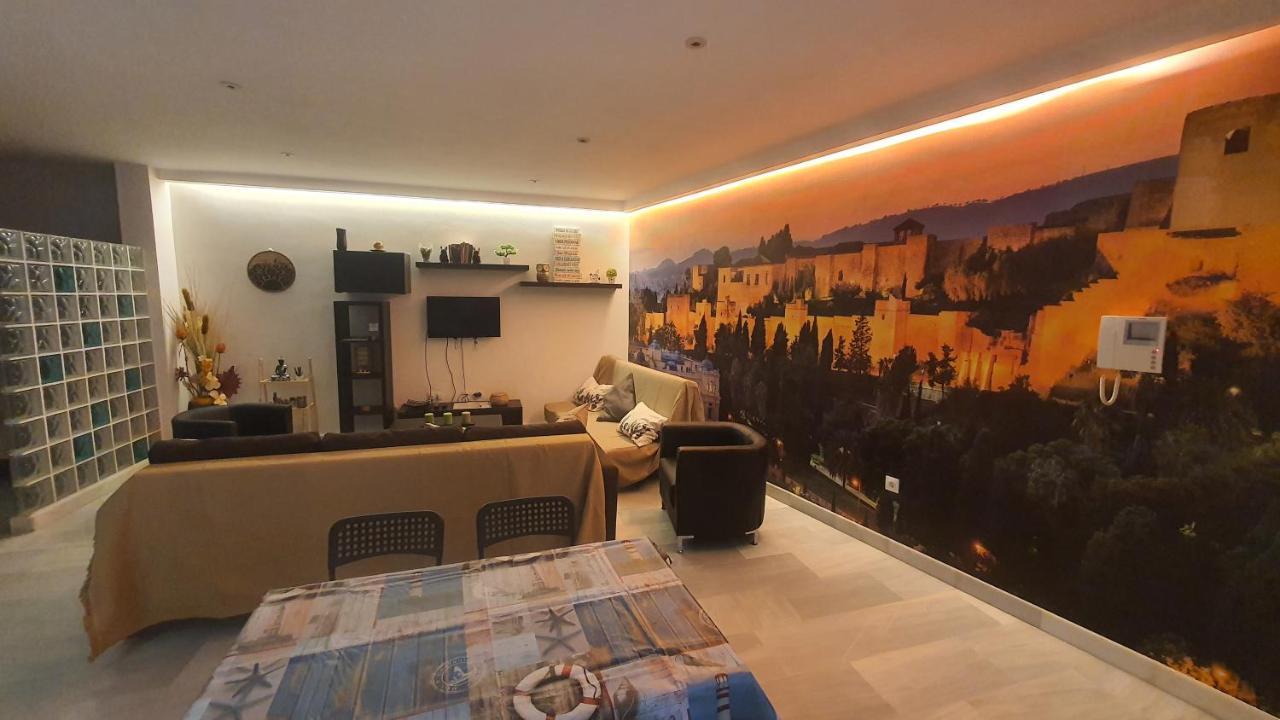 מאלגה Lyrioshomes Apartamentos Los Treboles מראה חיצוני תמונה