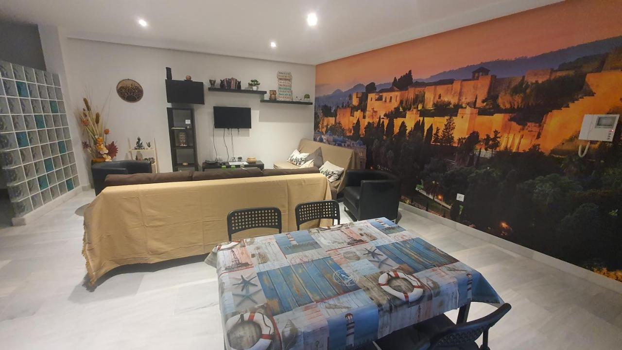 מאלגה Lyrioshomes Apartamentos Los Treboles מראה חיצוני תמונה