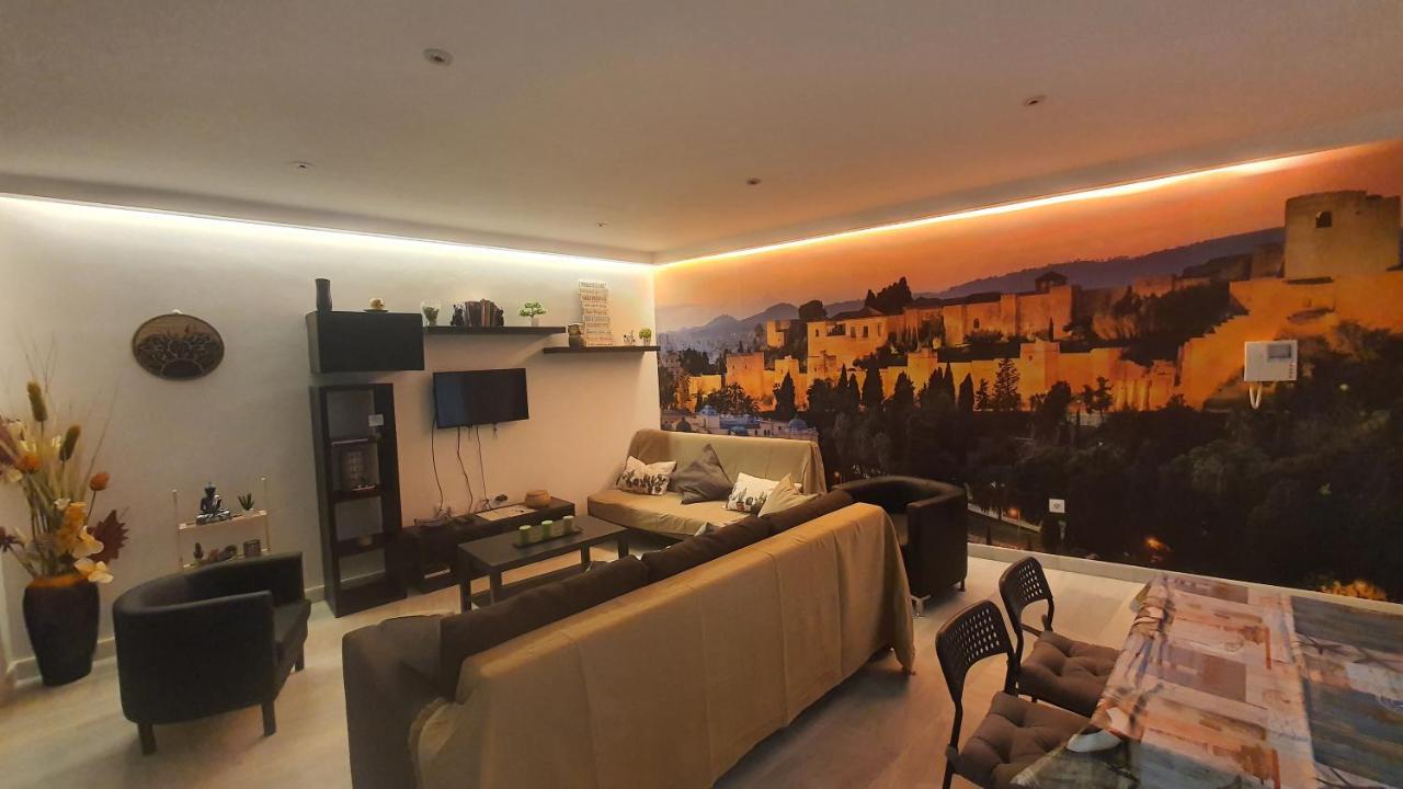 מאלגה Lyrioshomes Apartamentos Los Treboles מראה חיצוני תמונה